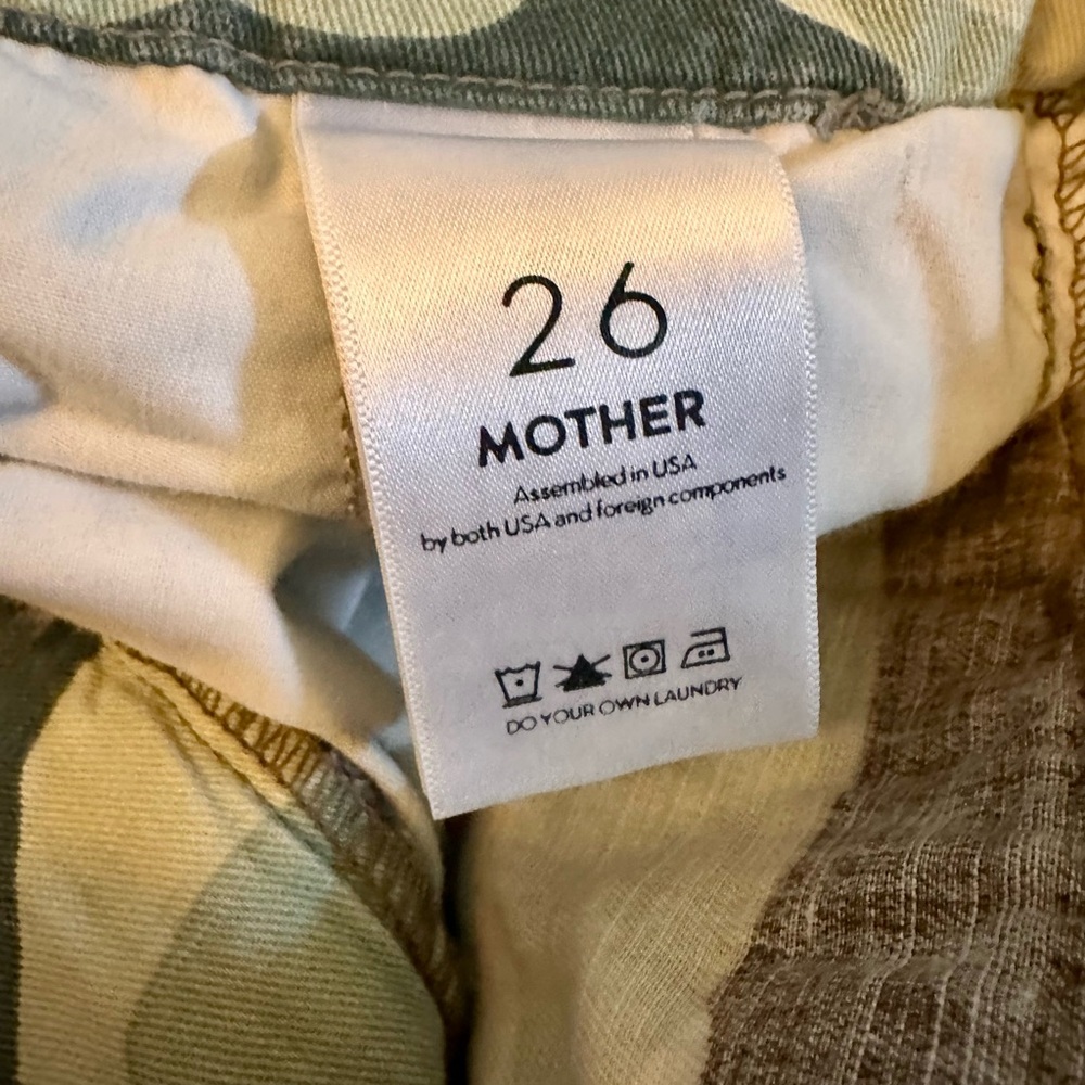MOTHER Camo No Zip Misfit Pants Size 26/2 - Picture 10 of 14